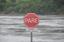 Chegando ao Rio Xingu, na Transamazônica - PA